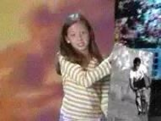 Photos de Mackenzie Rosman - VERB commercial - 5